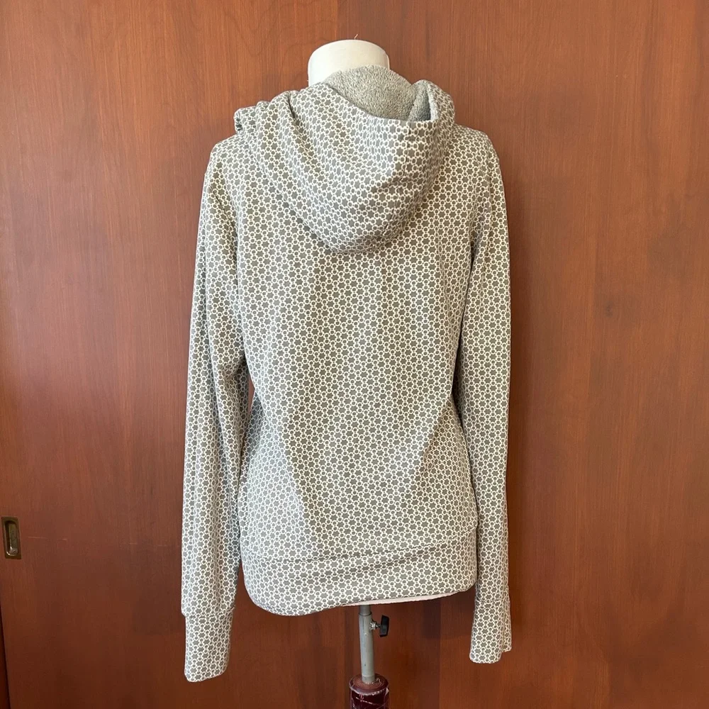 Bench patterned hoodie - Picture 2 of 4